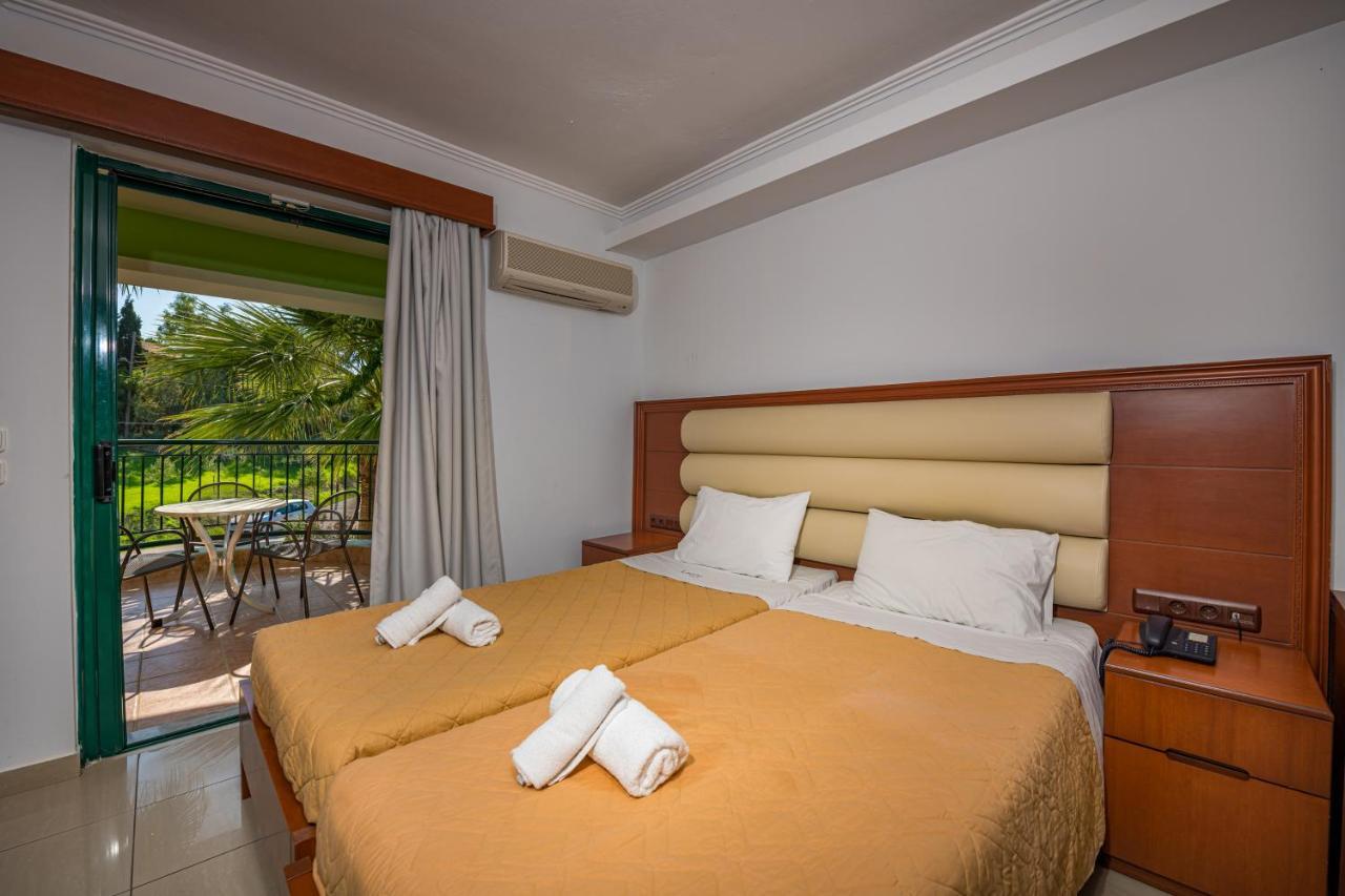 Caretta Beach Resort & Waterpark Kalamákion Eksteriør bilde