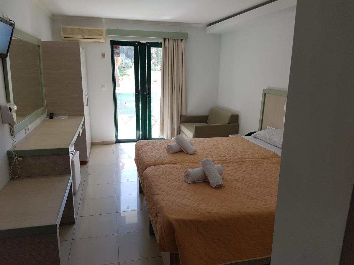Caretta Beach Resort & Waterpark Kalamákion Eksteriør bilde
